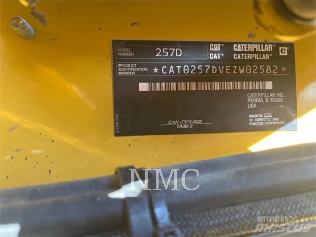 CAT 257D Paletli yükleyiciler