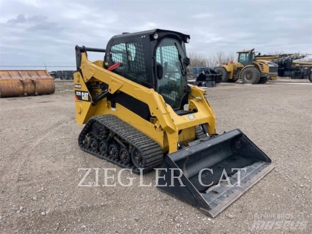 CAT 257D Paletli yükleyiciler