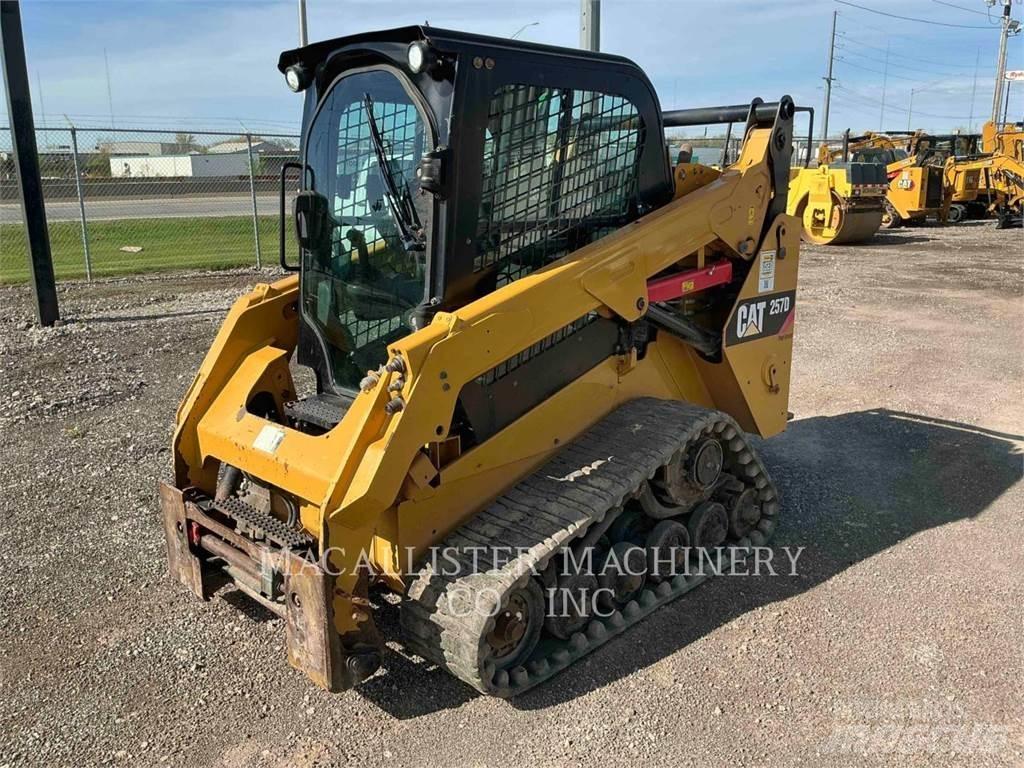 CAT 257D Paletli yükleyiciler