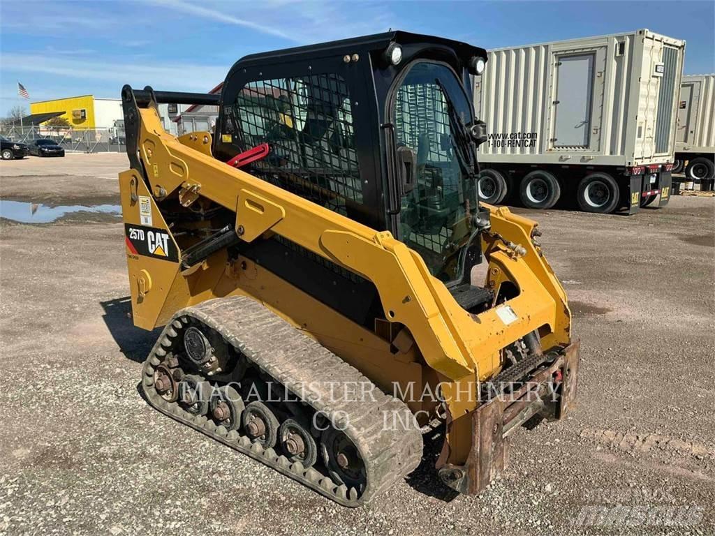CAT 257D Paletli yükleyiciler