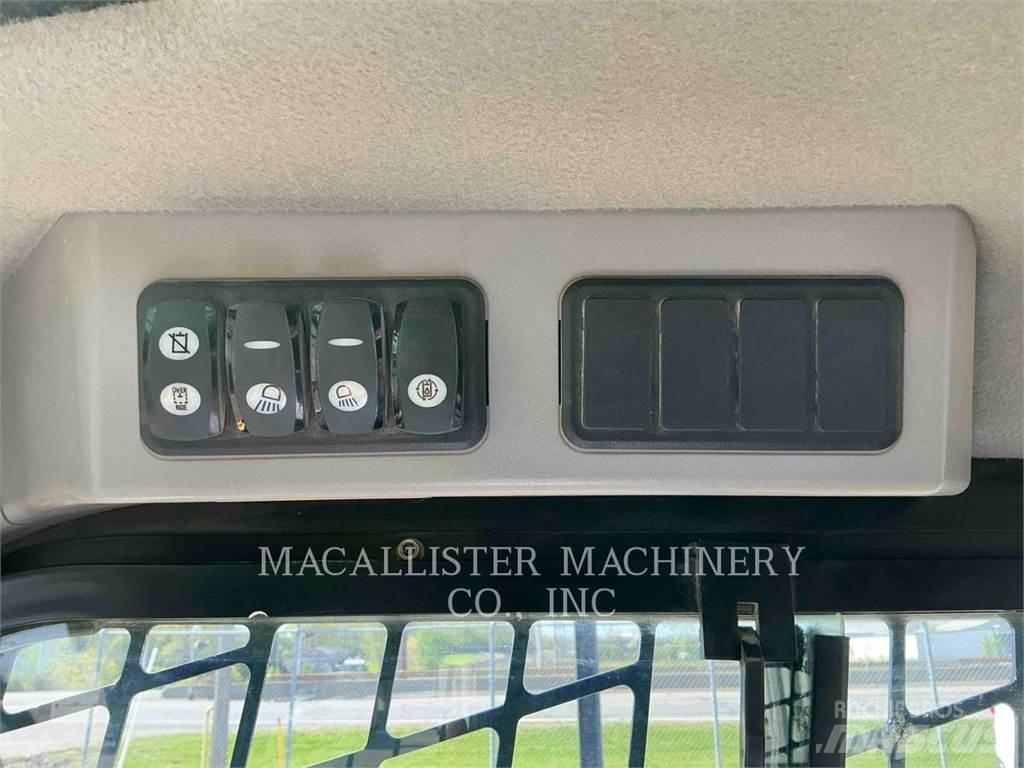 CAT 257D Paletli yükleyiciler
