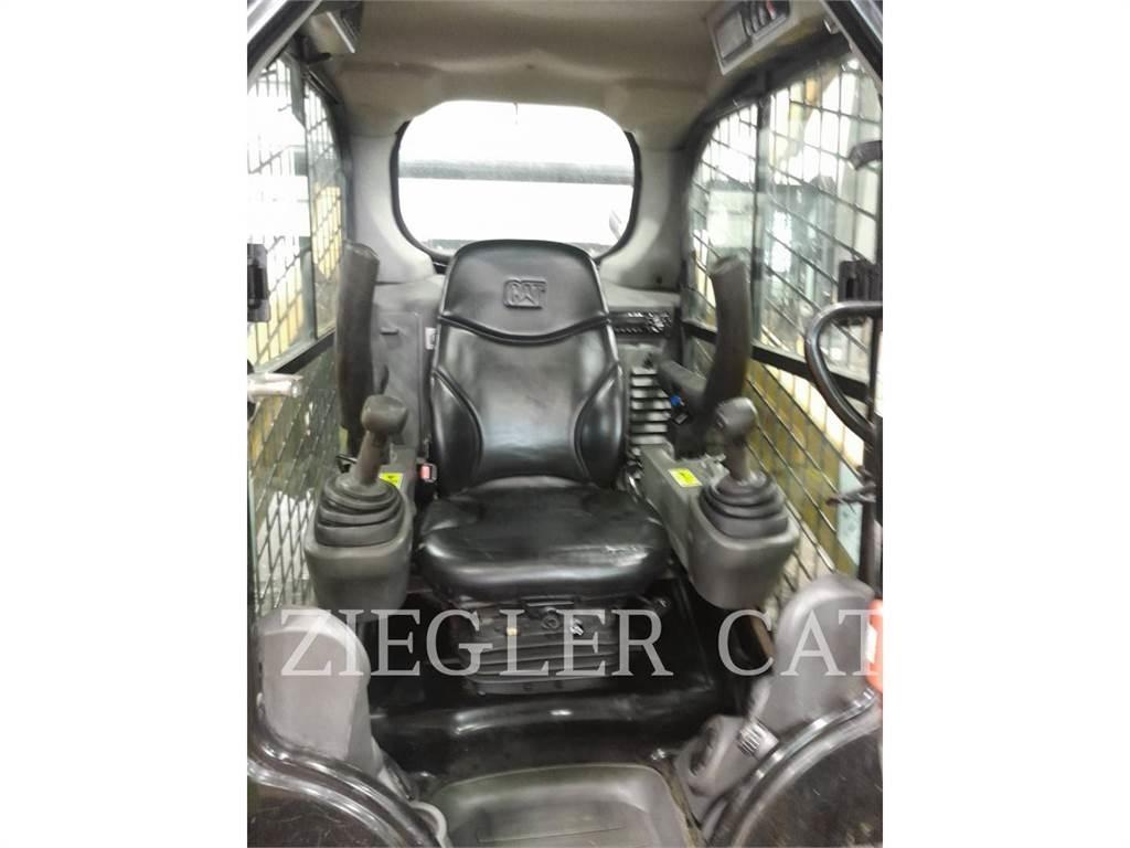 CAT 257D Paletli yükleyiciler
