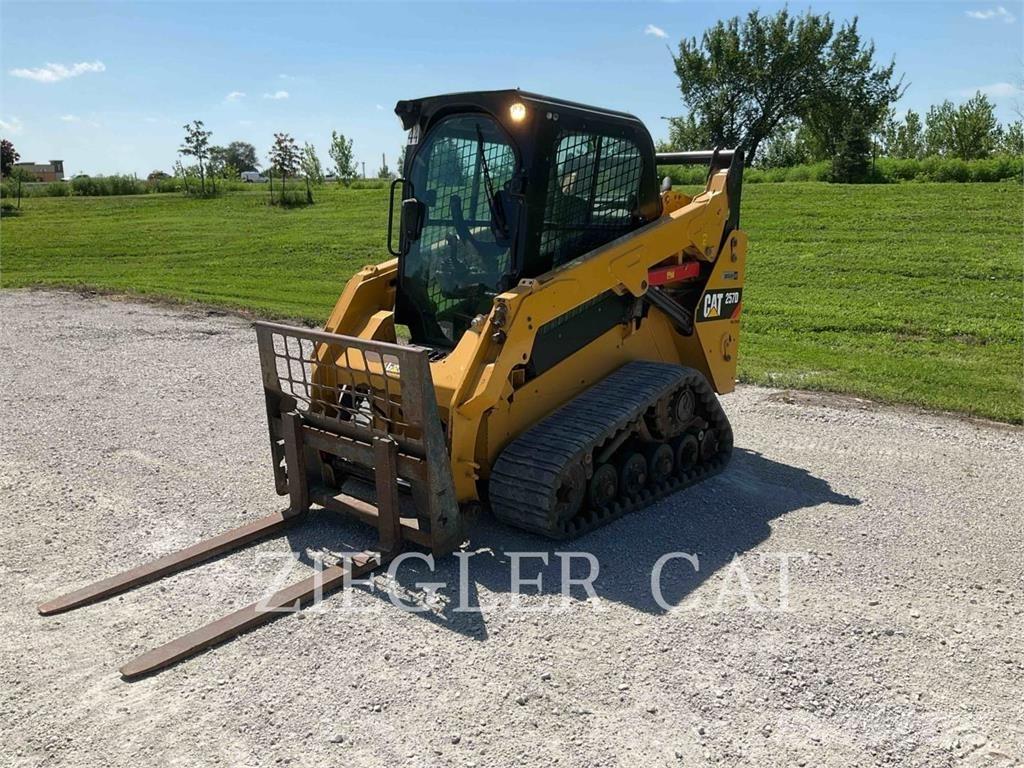 CAT 257D Paletli yükleyiciler