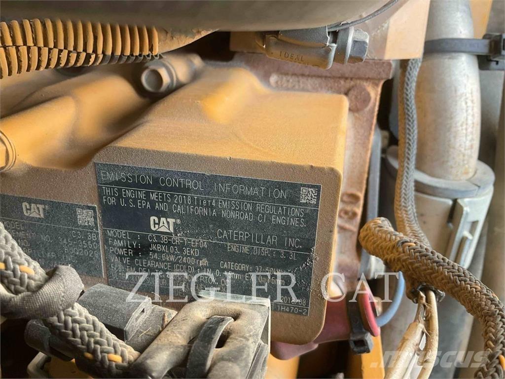 CAT 257D Paletli yükleyiciler