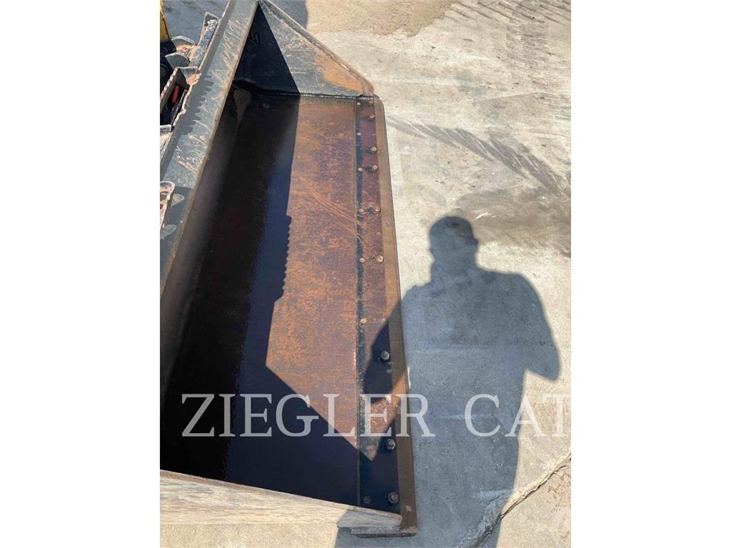 CAT 257D Paletli yükleyiciler