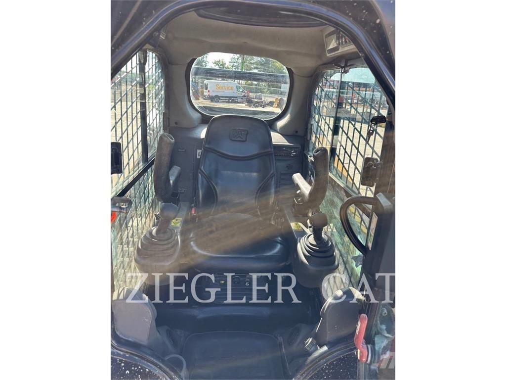 CAT 259D Paletli yükleyiciler