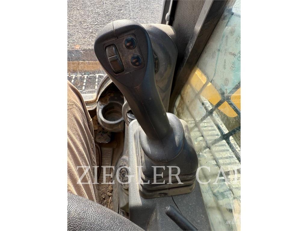 CAT 259D3 Paletli yükleyiciler