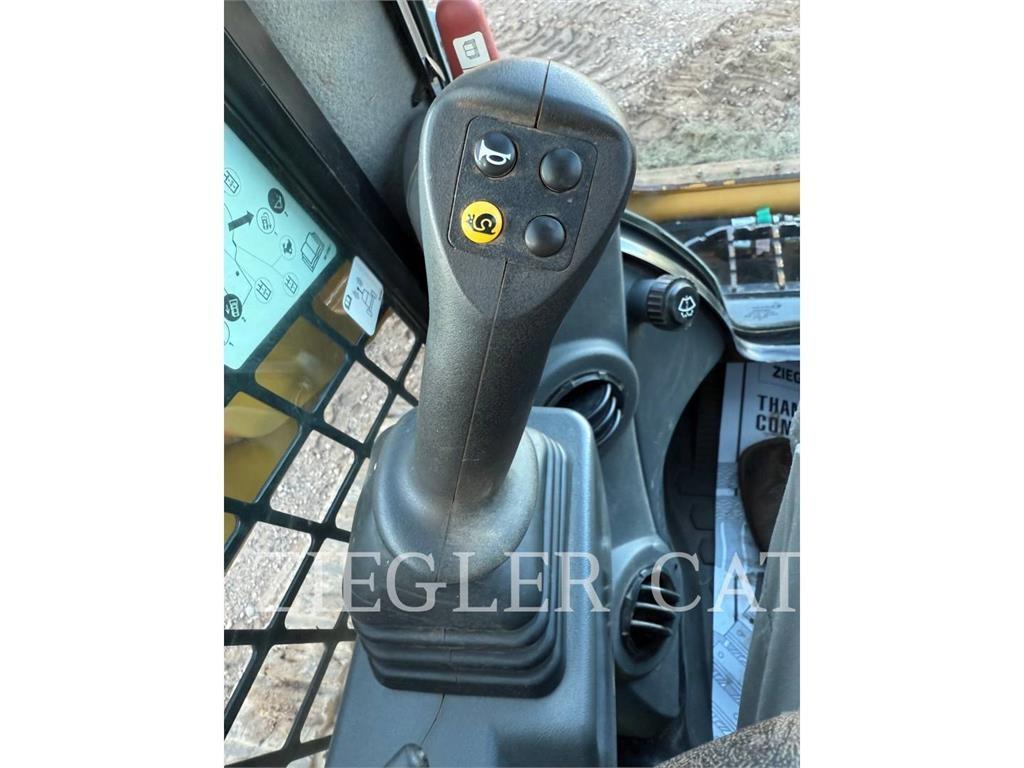 CAT 259D3 Paletli yükleyiciler