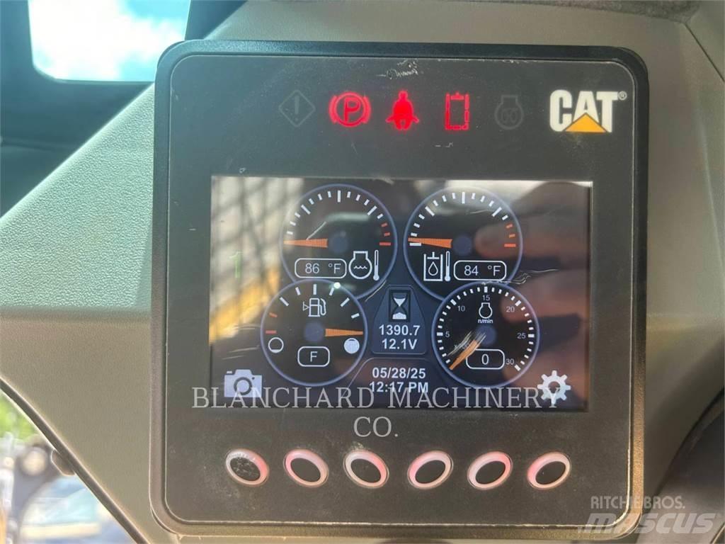 CAT 259D3 Paletli yükleyiciler