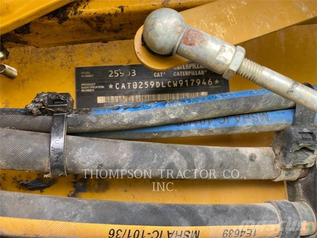 CAT 259D3 Paletli yükleyiciler