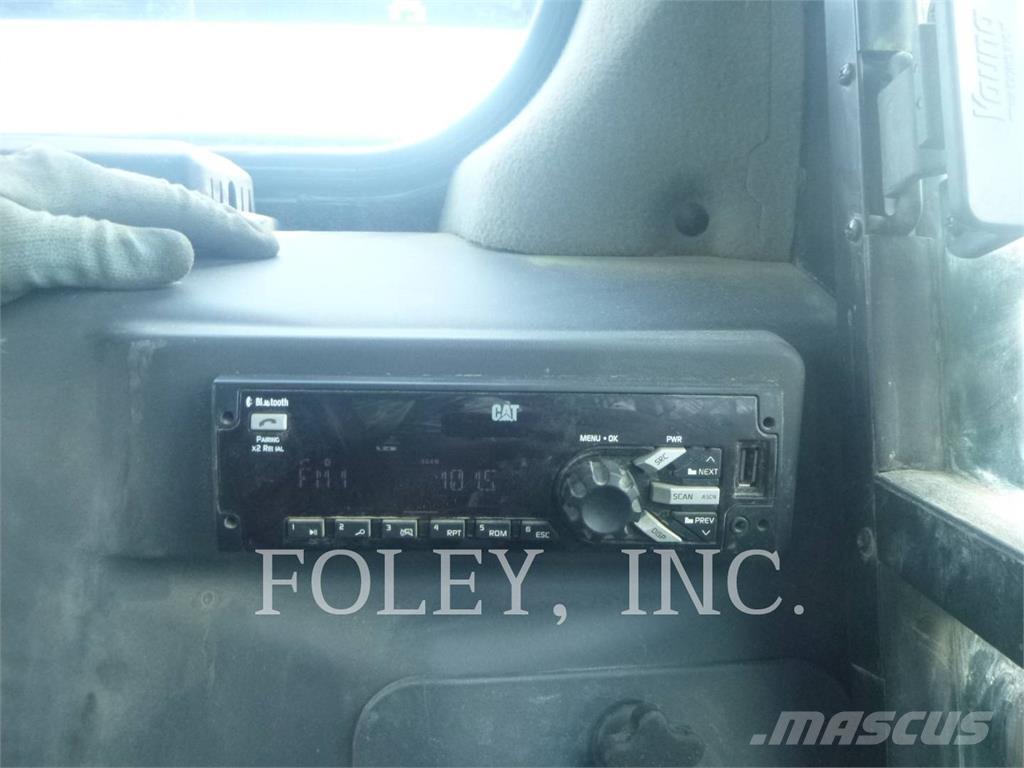 CAT 259D3 Paletli yükleyiciler