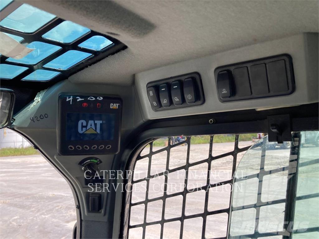 CAT 259D3 Paletli yükleyiciler