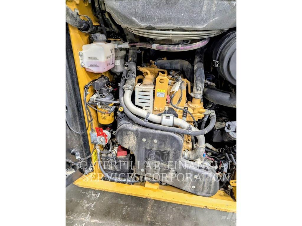 CAT 259D3 Paletli yükleyiciler