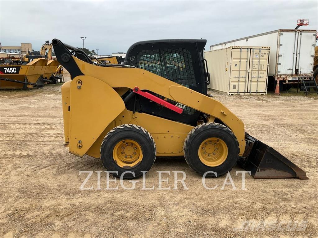 CAT 262C Skid steer loderler
