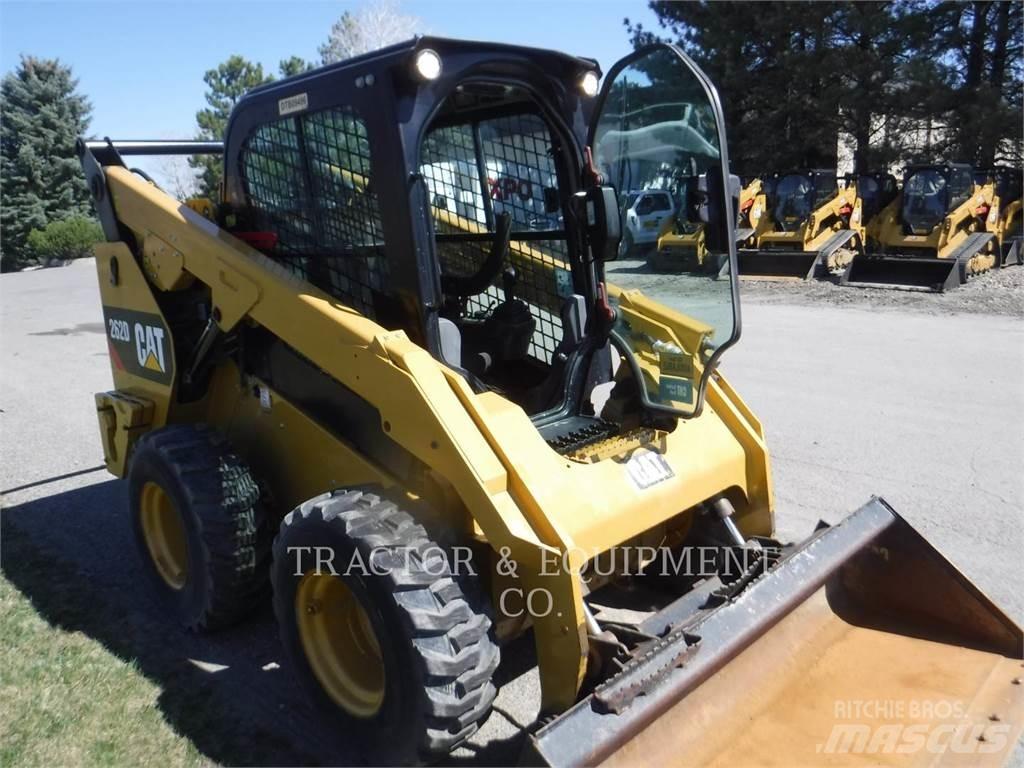CAT 262D Skid steer loderler