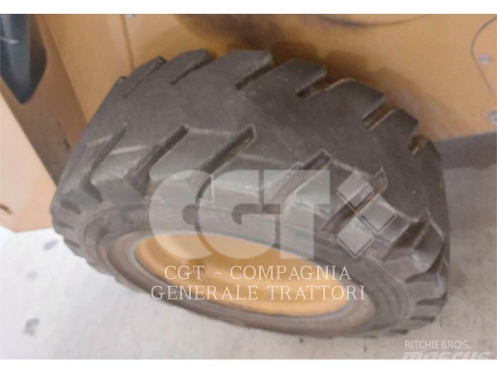 CAT 262D Skid steer loderler