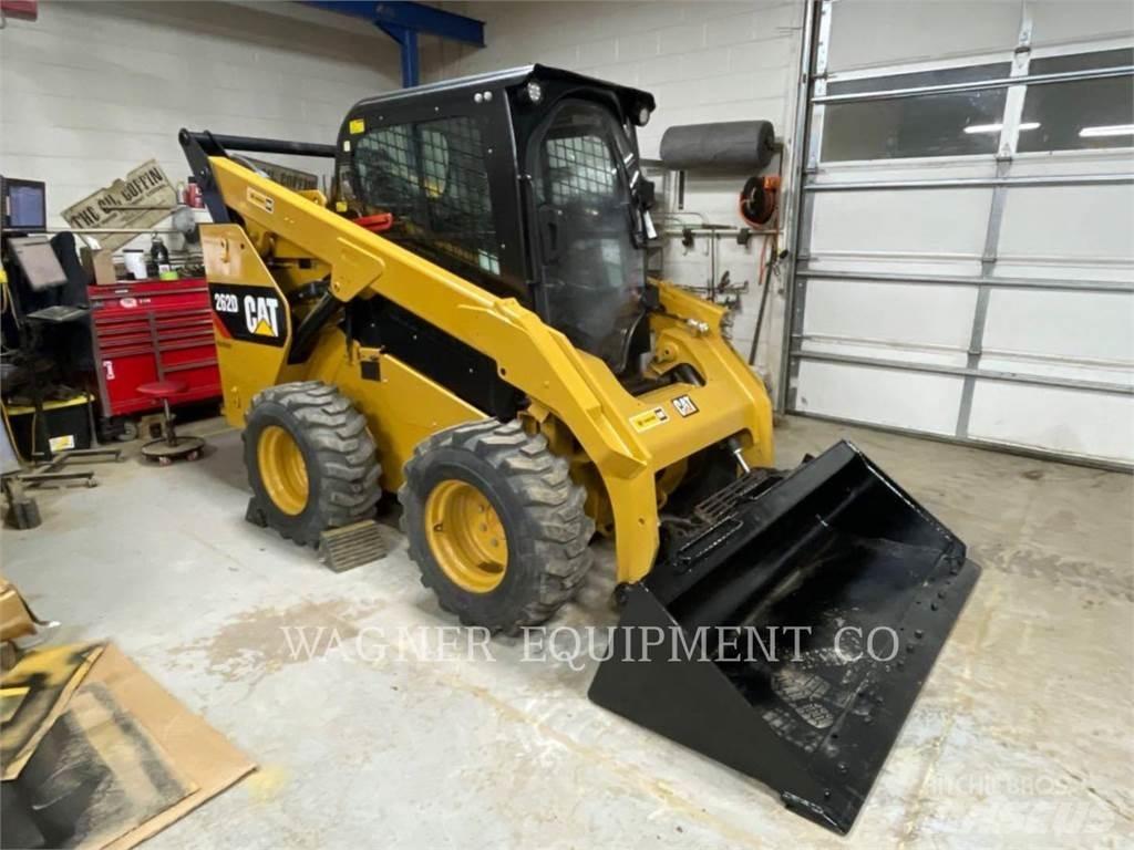 CAT 262D Skid steer loderler