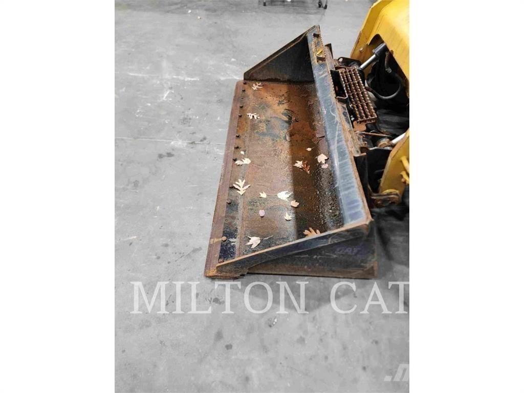 CAT 262D 3 Skid steer loderler