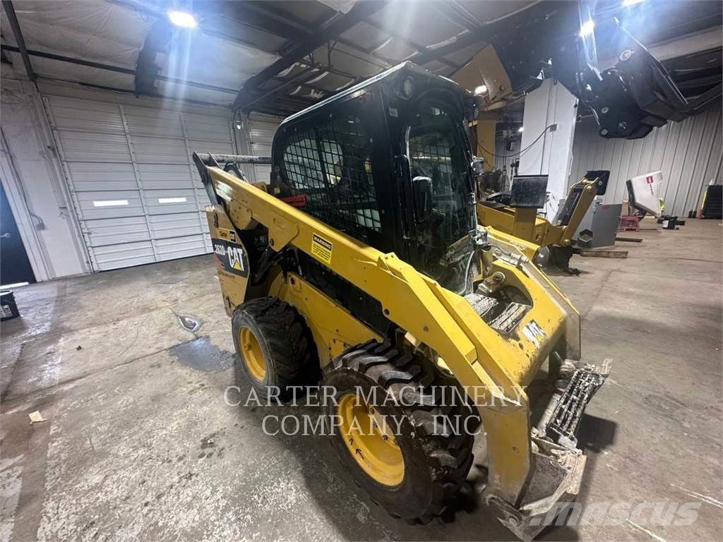CAT 262D ACHF Skid steer loderler