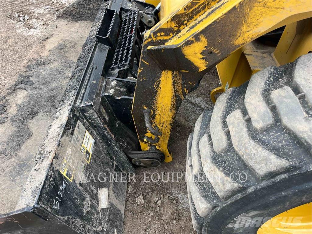 CAT 262D3 Skid steer loderler