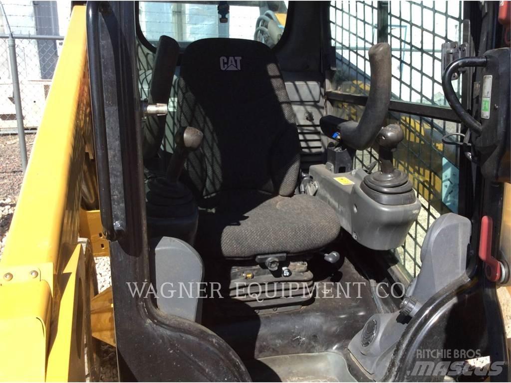 CAT 272D Skid steer loderler