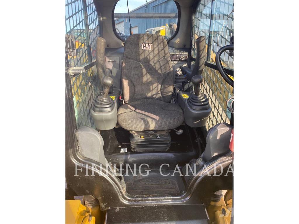 CAT 272D Skid steer loderler
