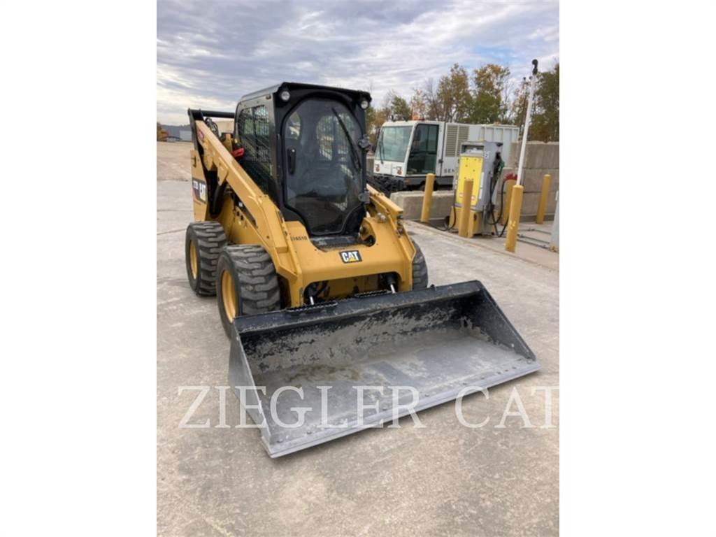 CAT 272D2 Skid steer loderler