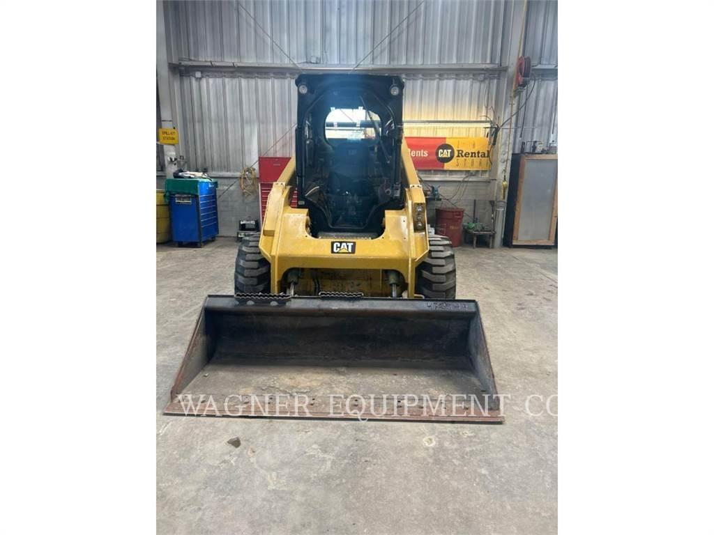 CAT 272D2 Skid steer loderler