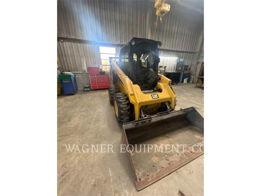 CAT 272D2 Skid steer loderler