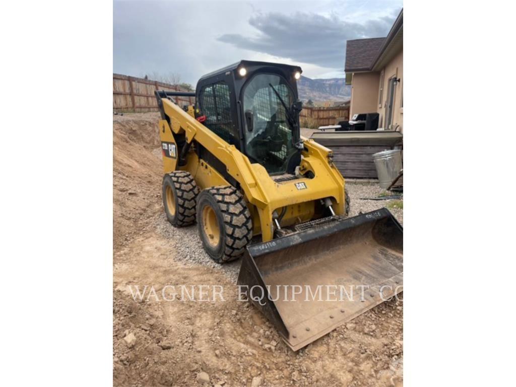 CAT 272D2 Skid steer loderler