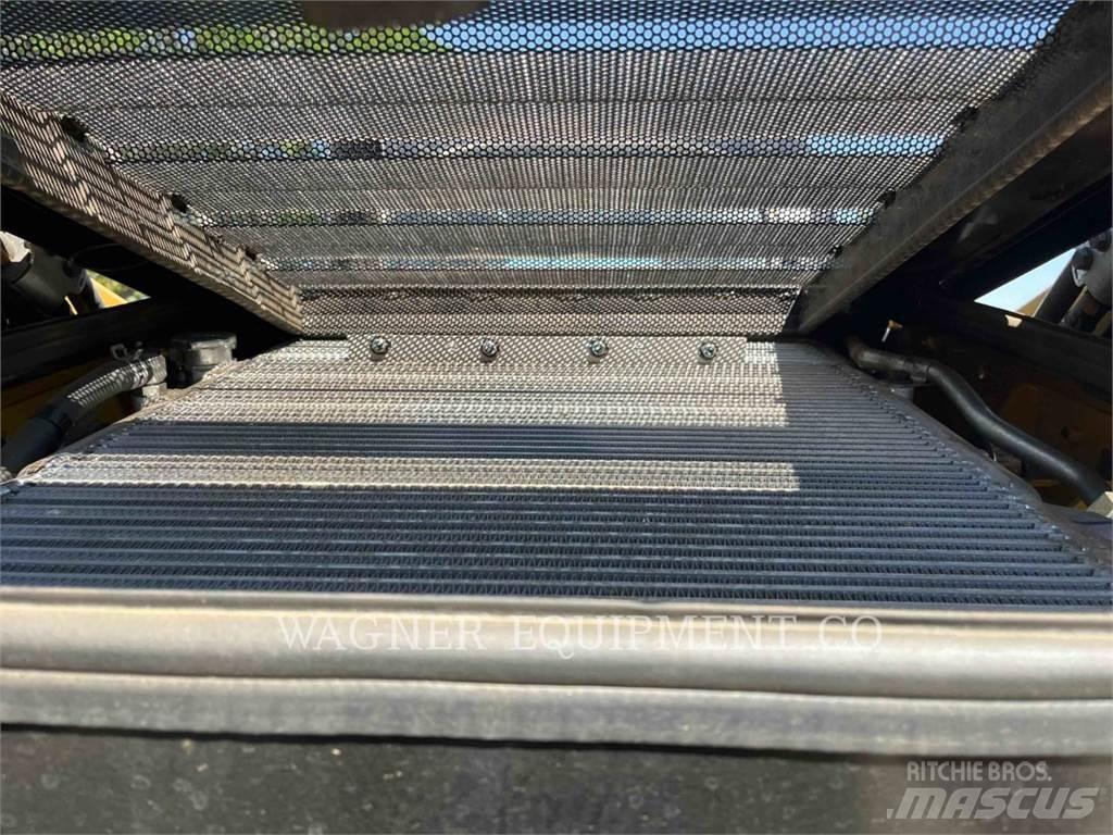 CAT 272D3 Skid steer loderler