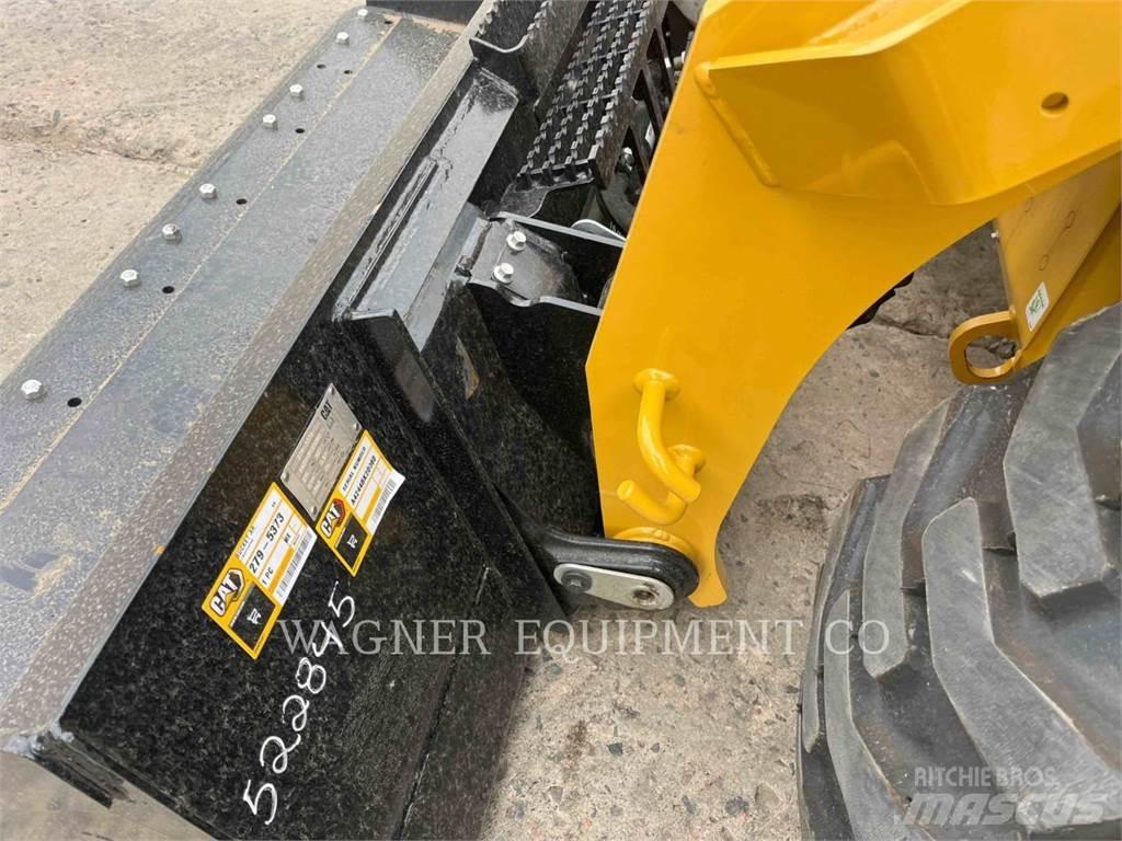 CAT 272D3 Skid steer loderler