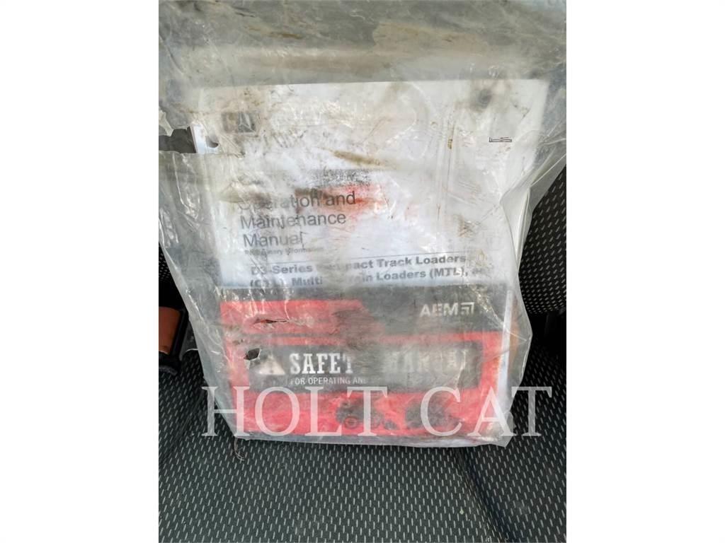 CAT 272D3 Skid steer loderler
