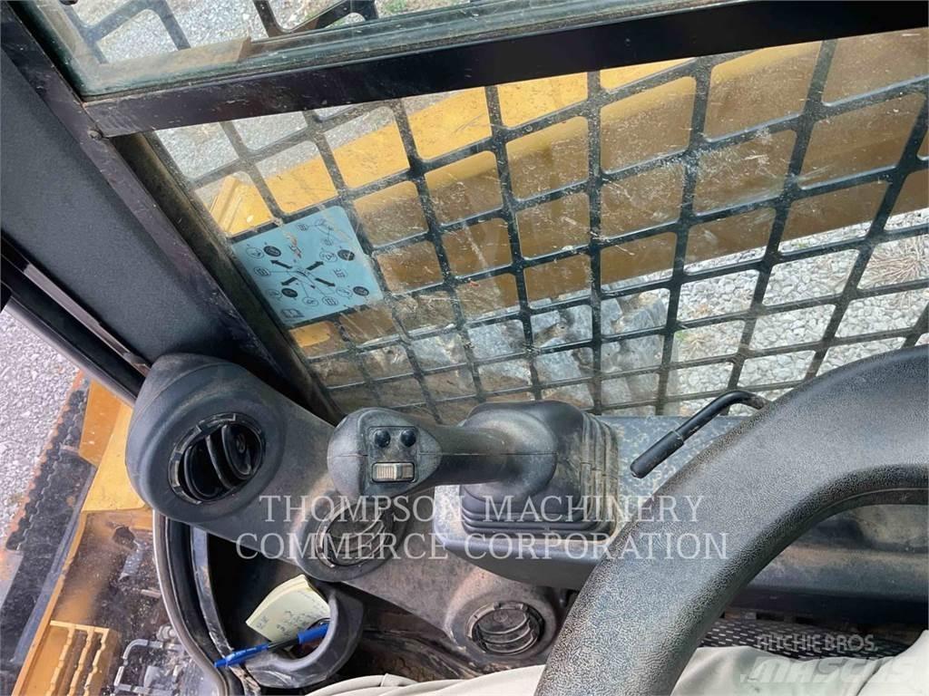 CAT 272D3 Skid steer loderler