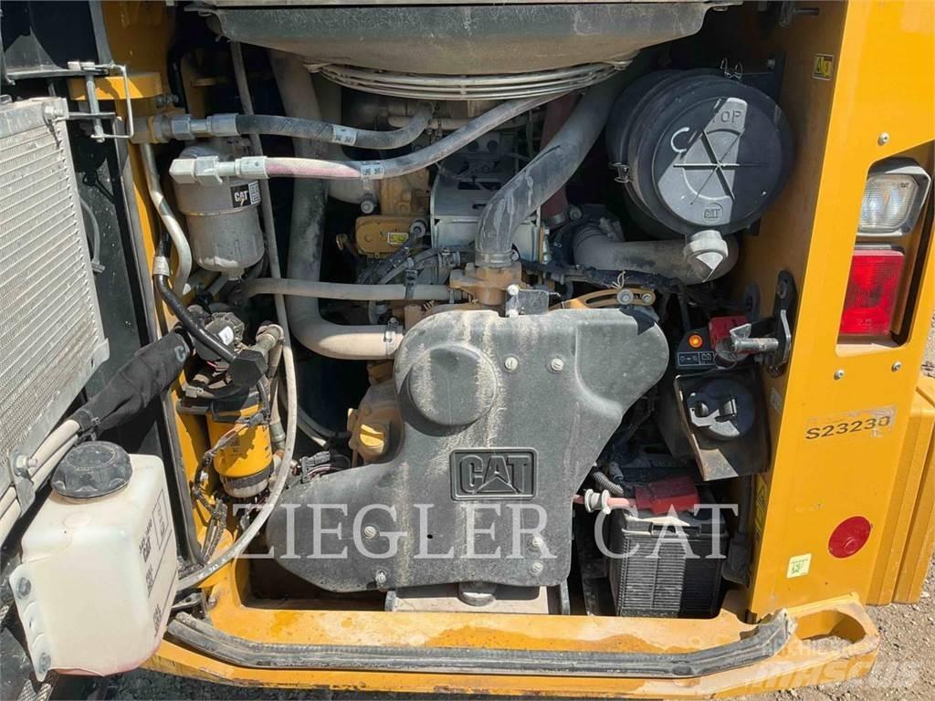 CAT 272D3 Skid steer loderler