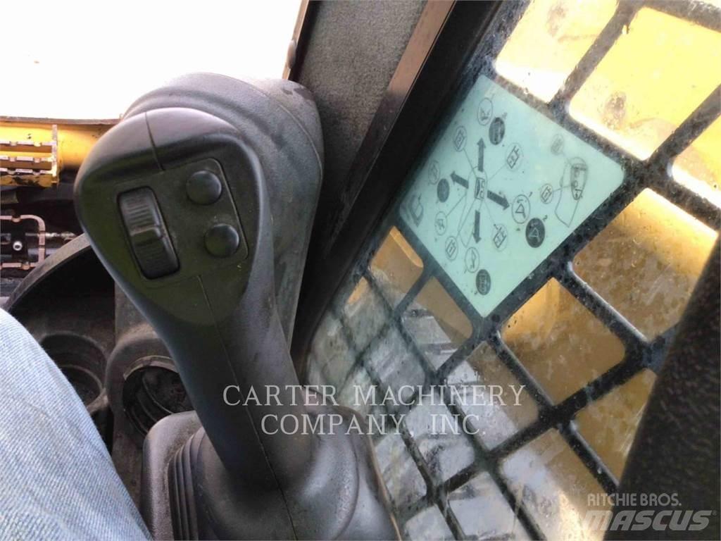 CAT 272D3 Skid steer loderler
