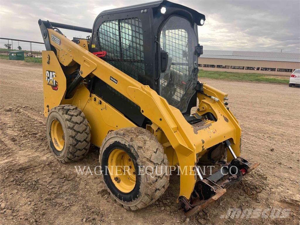 CAT 272D3 Skid steer loderler