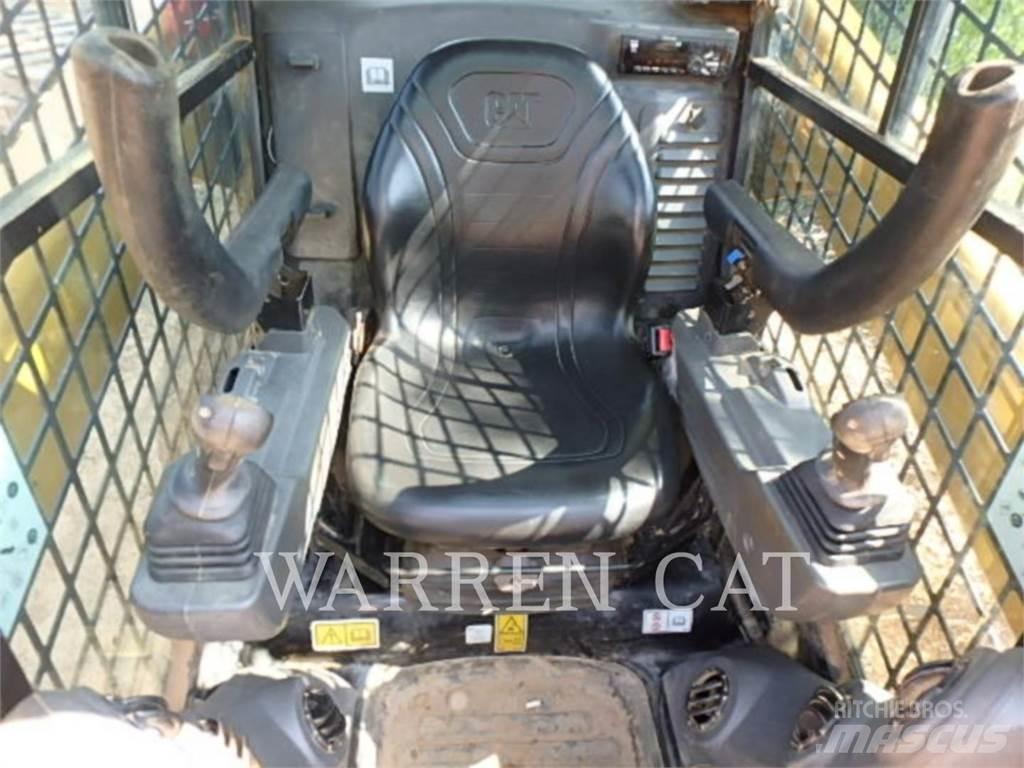 CAT 272D3 C3H1 Skid steer loderler