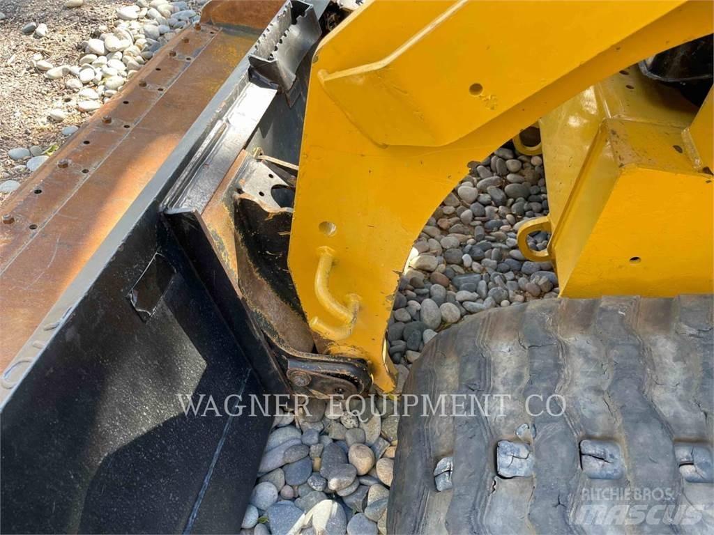 CAT 279D Paletli yükleyiciler