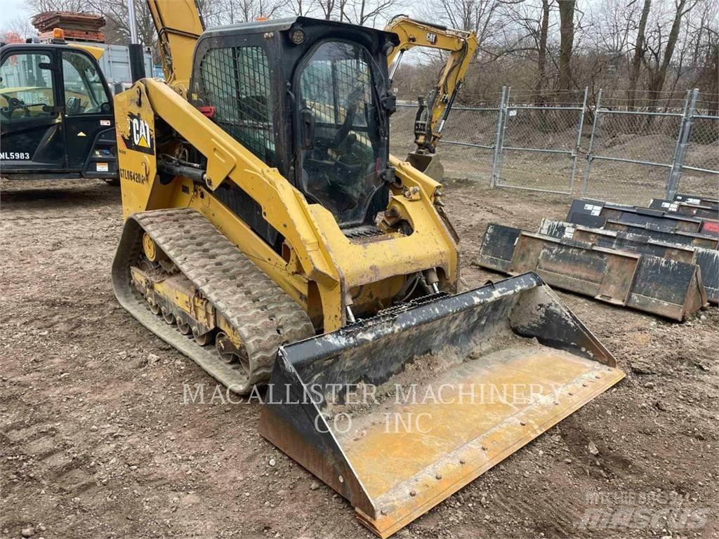 CAT 279D Paletli yükleyiciler