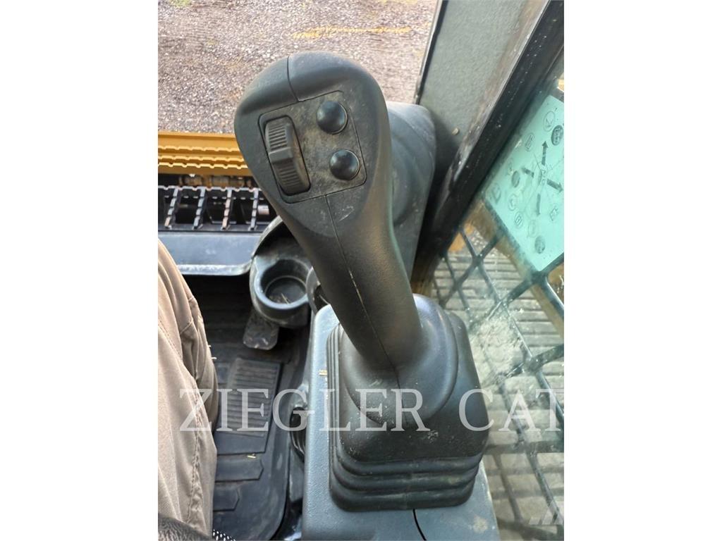 CAT 279D3 Paletli yükleyiciler