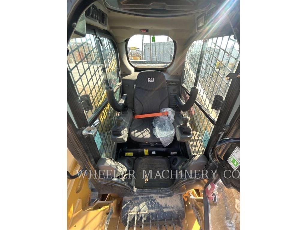 CAT 279D3 C3HF Paletli yükleyiciler
