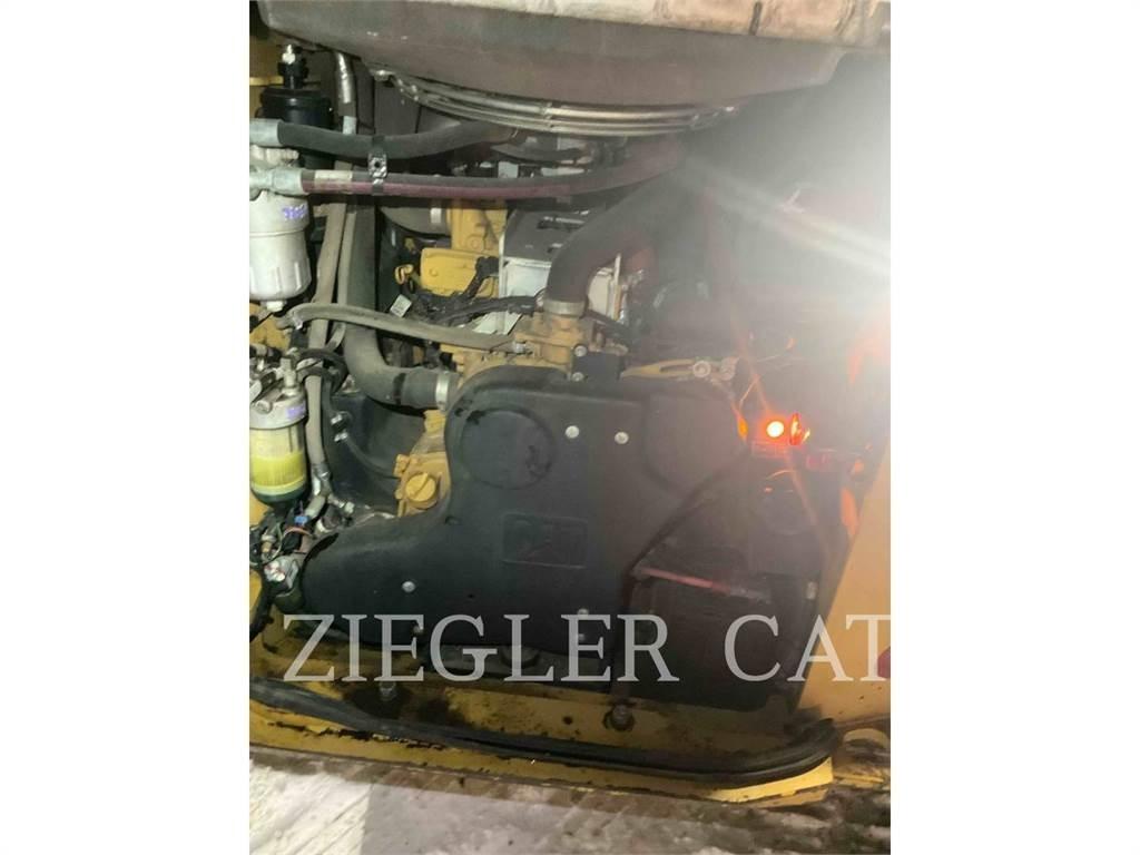 CAT 299D2 Paletli yükleyiciler