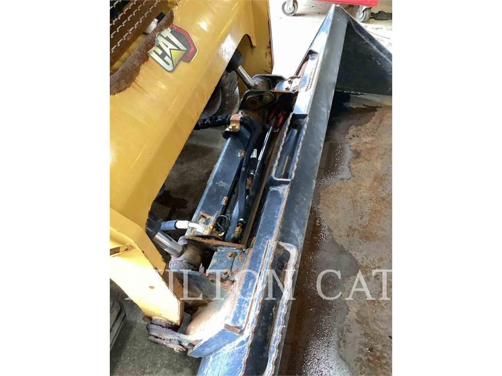 CAT 299D3 Paletli yükleyiciler