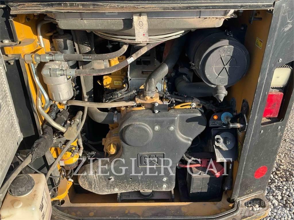 CAT 299D3 Paletli yükleyiciler
