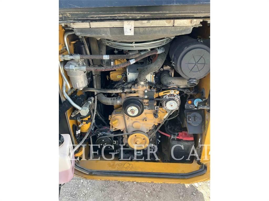 CAT 299D3 Paletli yükleyiciler