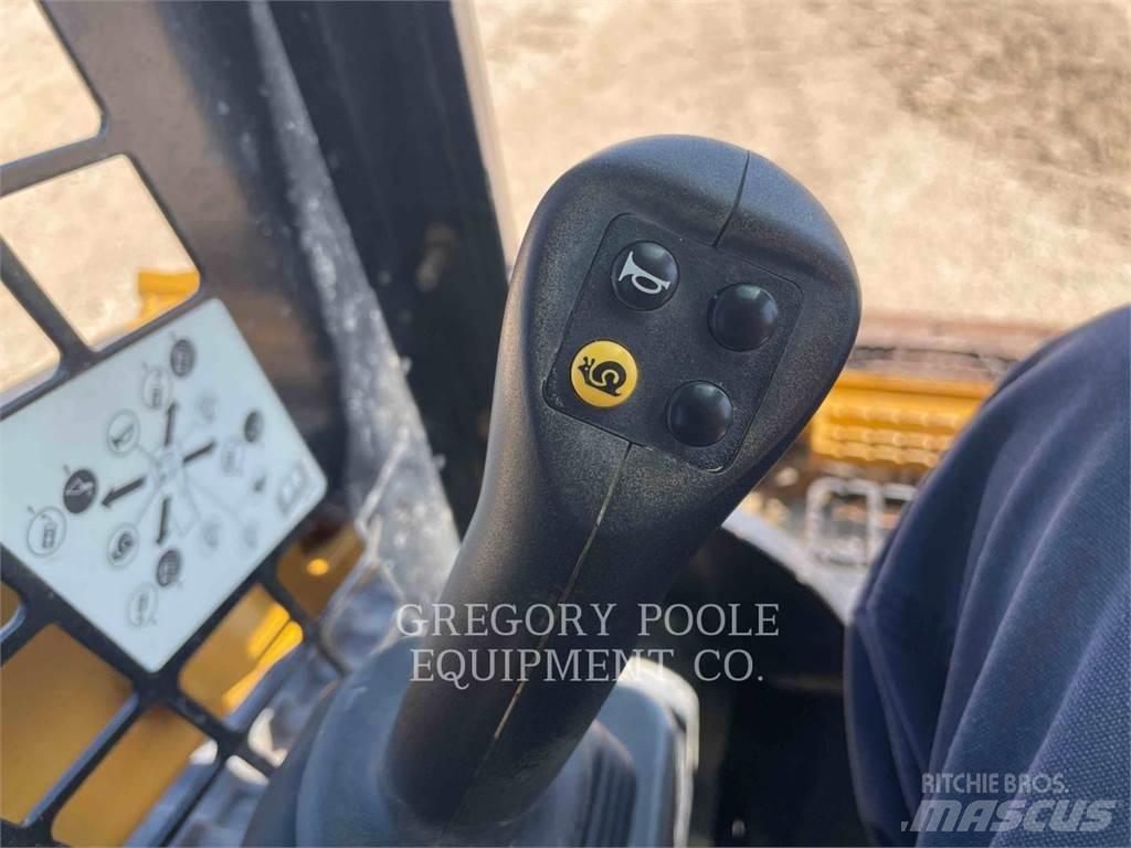 CAT 299D3 Paletli yükleyiciler