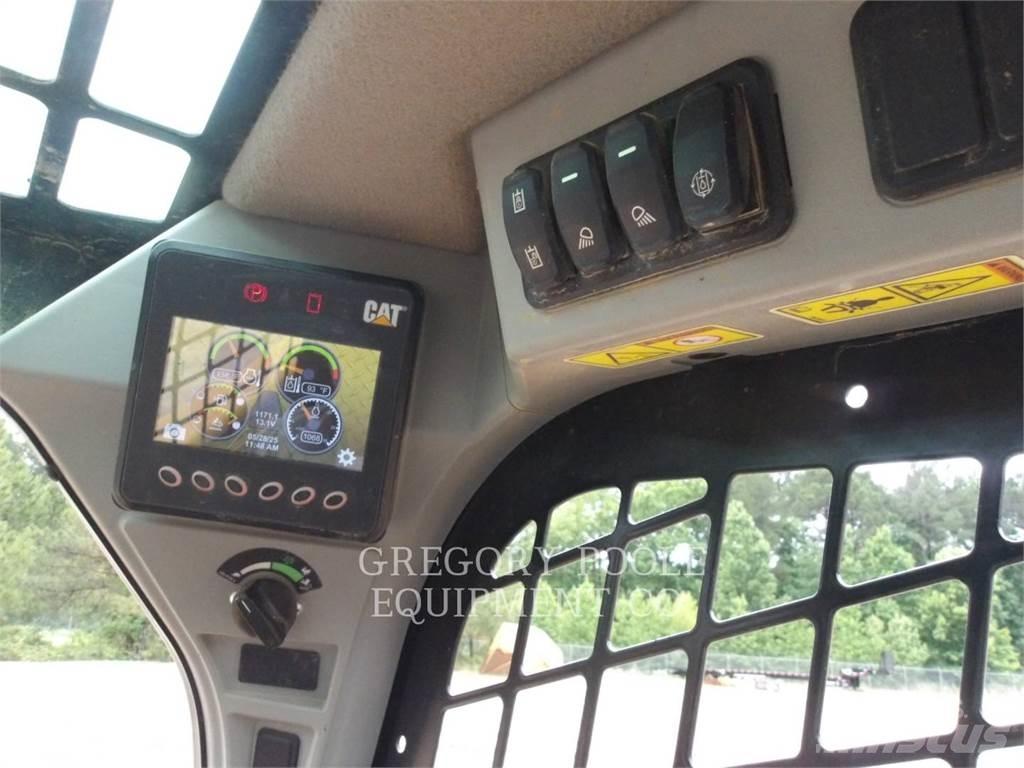 CAT 299D3 Paletli yükleyiciler