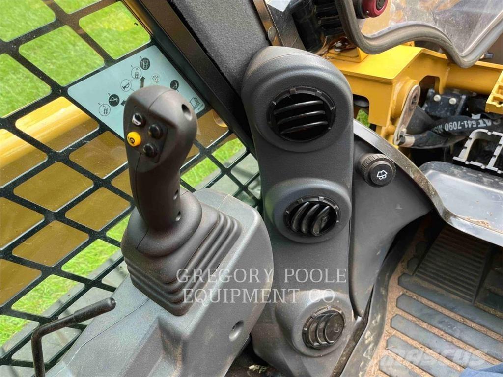 CAT 299D3 Paletli yükleyiciler