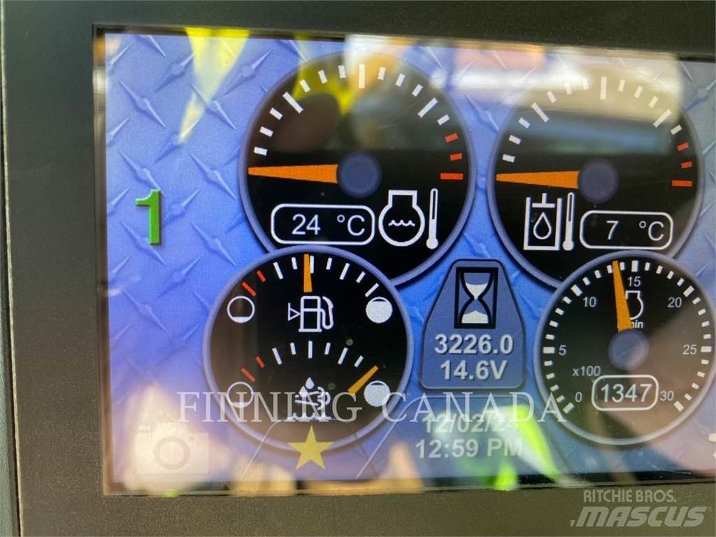 CAT 299D3 XE Paletli yükleyiciler